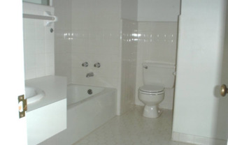 2 2 DARRYL DR