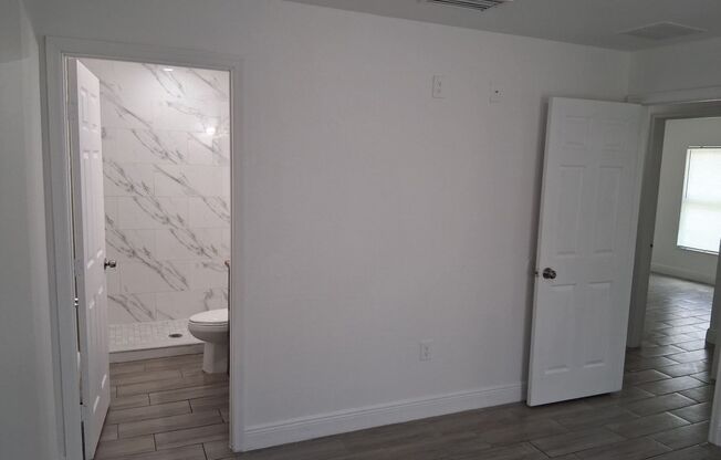 3 Bed 2 Bath Home in Tampa!