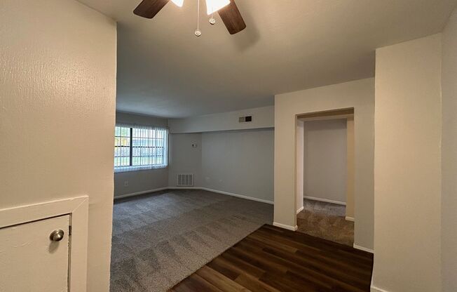 2 beds, 1 bath, $895, Unit MA9133