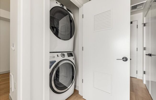 1 bed, 1 bath, 700 sqft, $1,795, Unit 505