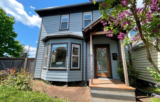 Modern Farmhouse in St Johns with Central A/C, Large Patio, Pet Friendly!