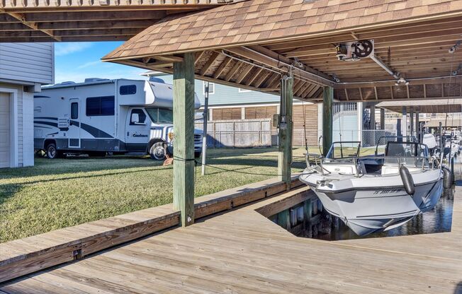 Furnished 2 bedroom / 2 bath home in Bayou Vista