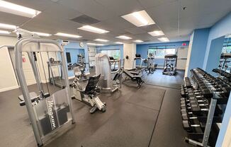 1211 S Eads St #202