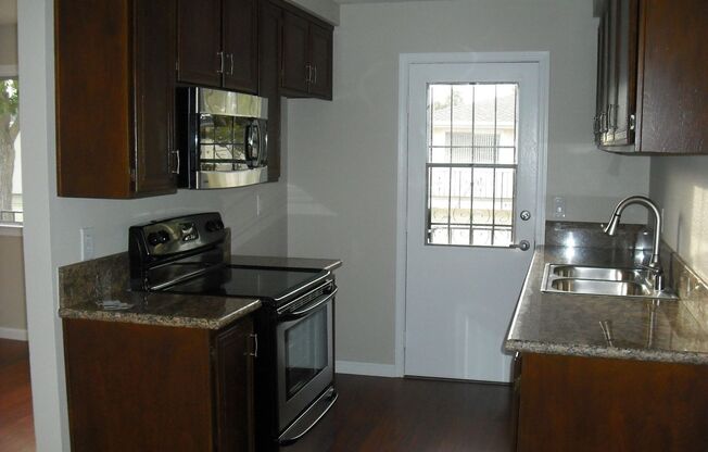 Nicely Upgraded Single level condominium