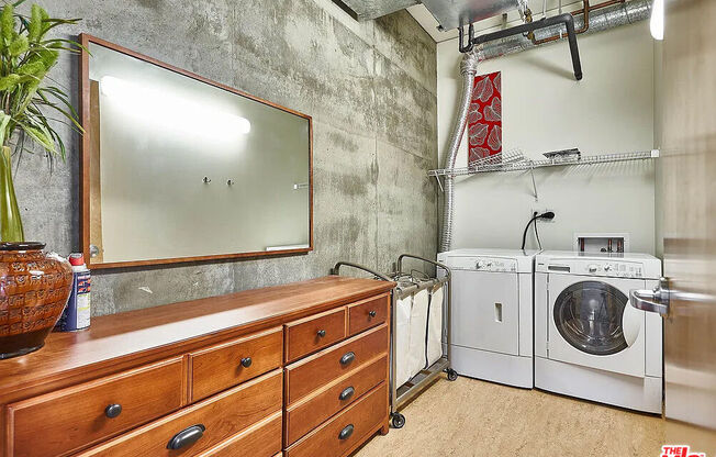 1 bed, 1 bath, 960 sqft, $2,700, Unit 714