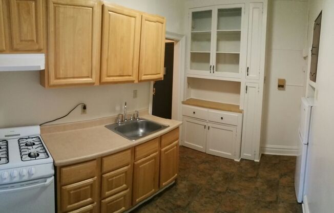 1 bed, 1 bath, 493 sqft, $1,550, Unit 5K RC