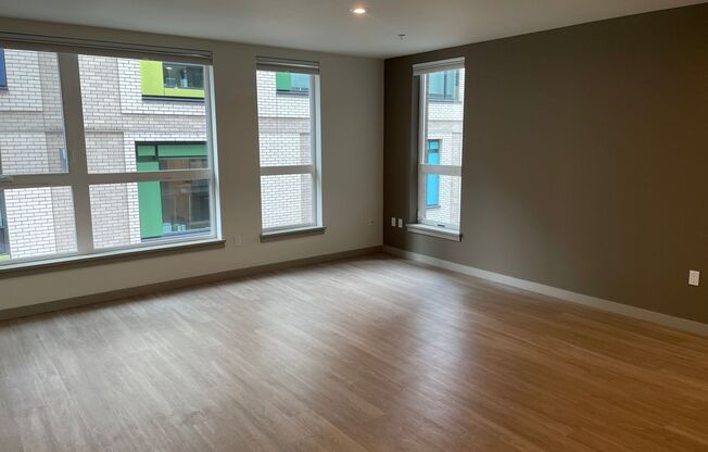 1 bed, 1 bath, 719 sqft, $1,695