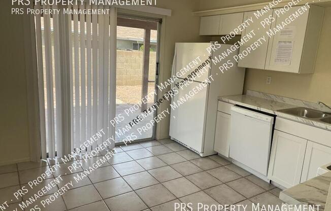 1532 E EL PARQUE DR