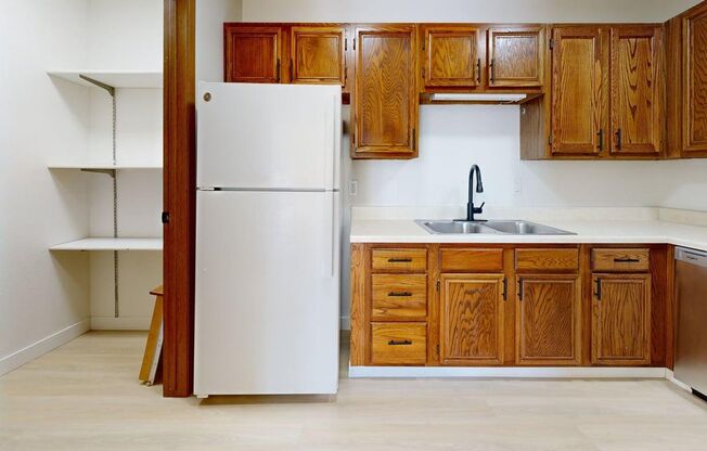 3 beds, 2 baths, 1,302 sqft, $1,250, Unit 205-201G