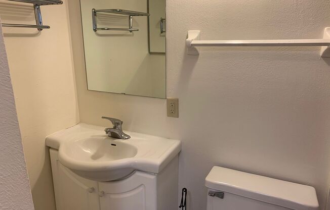 Studio, 1 bath, $1,195