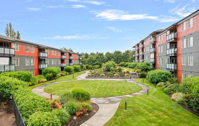 NE Seattle ~ Magnuson Condo