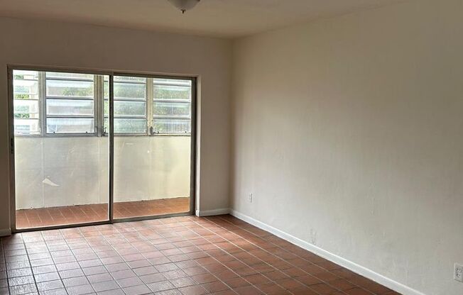 2 beds, 2 baths, 1,000 sqft, $1,900, Unit 13977 NE 2nd Ave