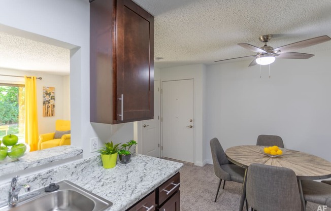 Kitchen And Dining at Timber Glen Apartments, Ohio, 45103