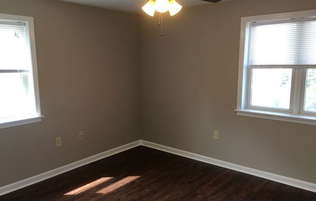 2 beds, 1 bath, $1,195, Unit Building A Unit 9