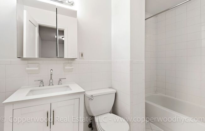 1 bed, 1 bath, 370 sqft, $3,295, Unit 14