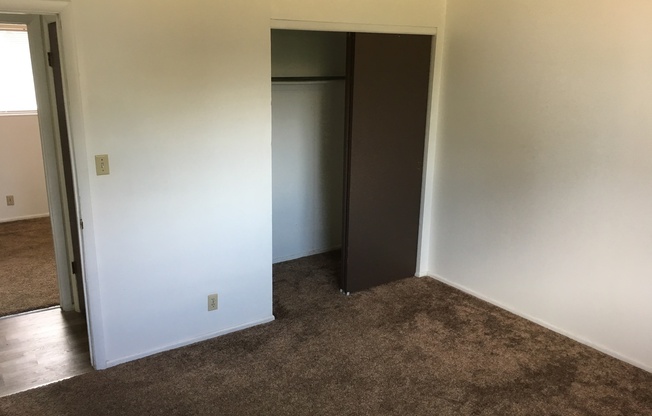 2 beds, 1 bath, 780 sqft, $1,130