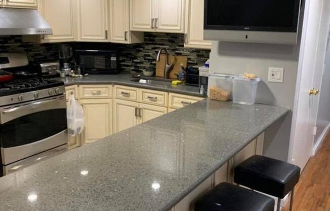 315 E MT EDEN PKWY