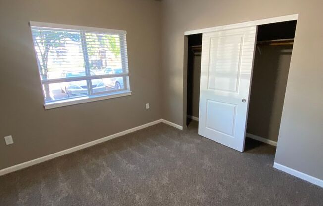 3 beds, 2 baths, 1,127 sqft, $1,790, Unit 107