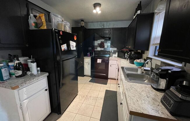 3 beds, 2 baths, $1,575