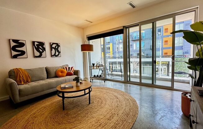 1 bed, 1 bath, 792 sqft, $2,095, Unit 206