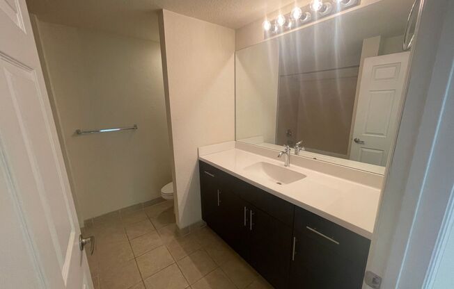 3 beds, 2 baths, $1,775, Unit # 2110