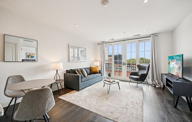 1 bed, 1 bath, 686 sqft, $1,995, Unit 503W