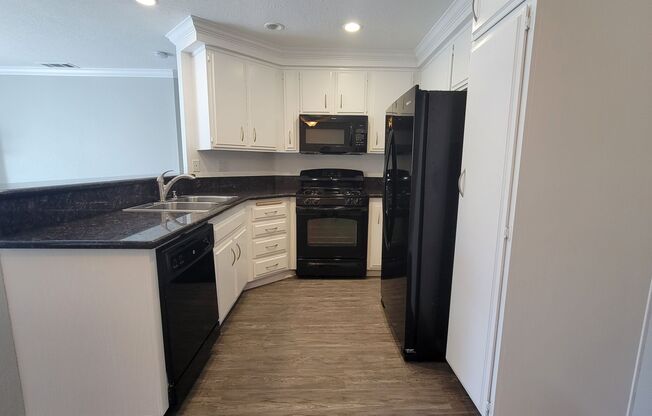 1 bed, 1 bath, 694 sqft, $2,335, Unit 710