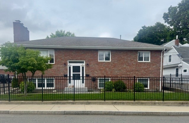 45 CEDAR ST