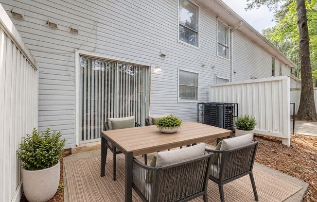 2 beds, 2.5 baths, 1,218 sqft, $1,395, Unit 2-22F