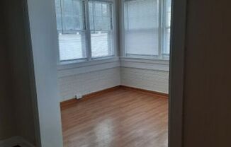 2 beds, 2 baths, $1,400