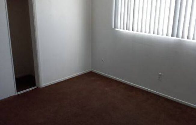 320 W. Lime St.