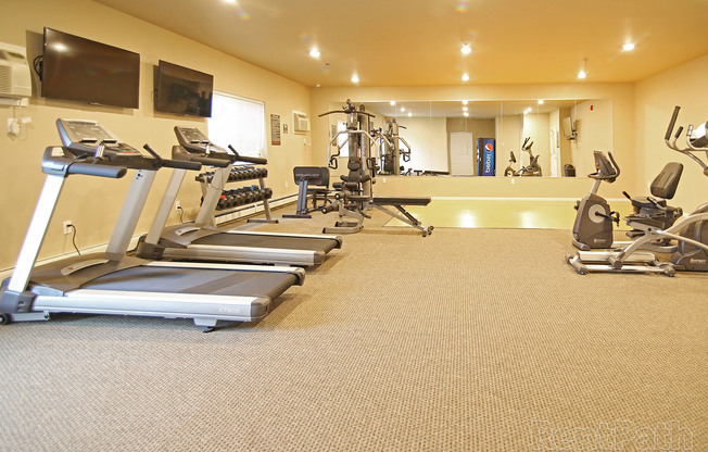 workout room, fitness center, gym
