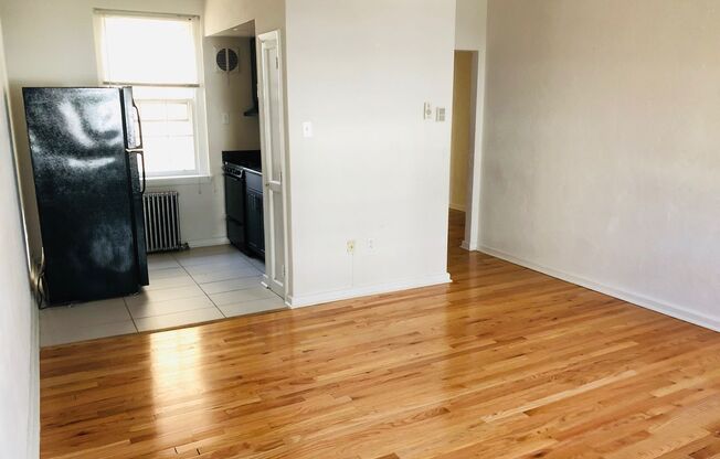 1 bed, 1 bath, 500 sqft, $1,299, Unit F706B