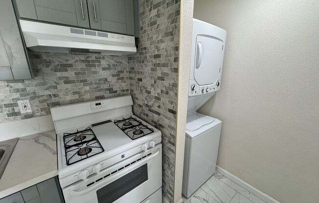 1406 - 08 Oakdale