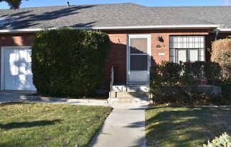 2645-2675 Lakeside Drive