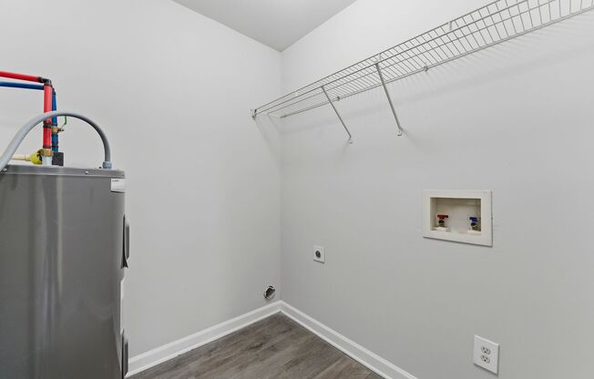 1 bed, 1 bath, 725 sqft, $1,150, Unit P6