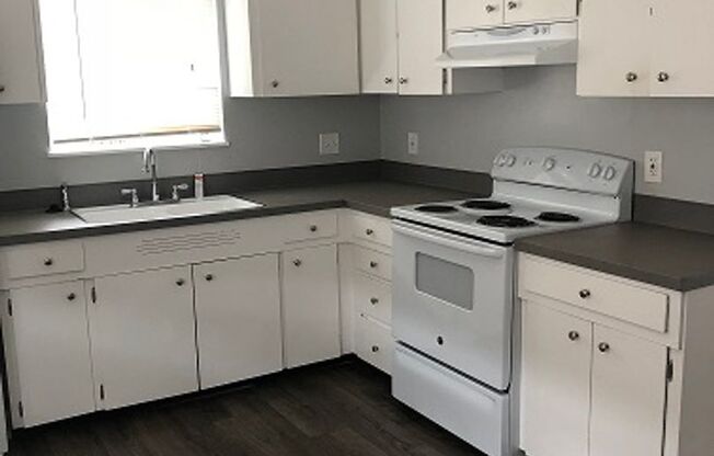 2 beds, 1 bath, 800 sqft, $1,500, Unit 278