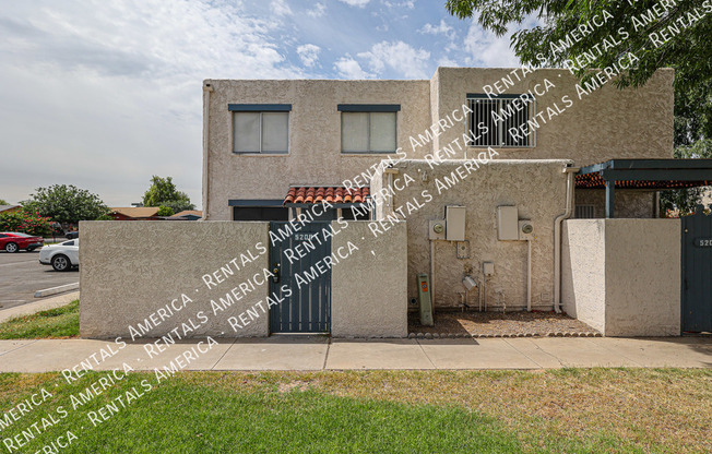 5206 N 42 DR