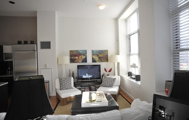 2 beds, 2 baths, 1,140 sqft, $4,500, Unit 2F
