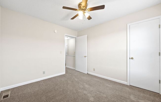 2 beds, 1.5 baths, 1,050 sqft, $995, Unit 2