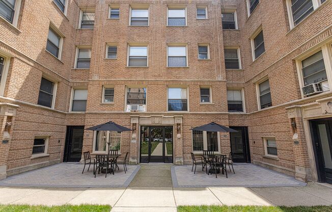1 bed, 1 bath, 377 sqft, $1,650, Unit 1631-2i