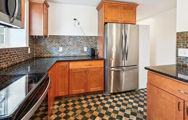 345 E 28 ST
