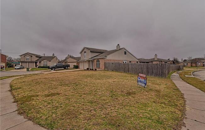 4 beds, 3 baths, 2,056 sqft, $2,795
