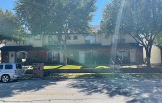 412 CENTRAL PARK DR
