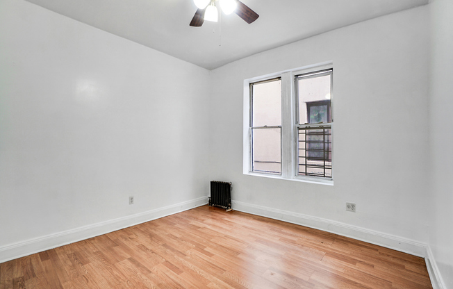 2165 STRAUSS ST