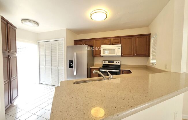 3 beds, 2 baths, $1,995, Unit UNIT D3