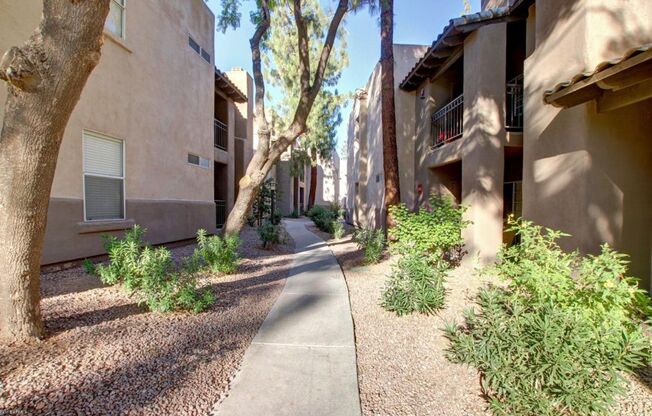 2 beds, 2 baths, $1,795, Unit UNIT 2007