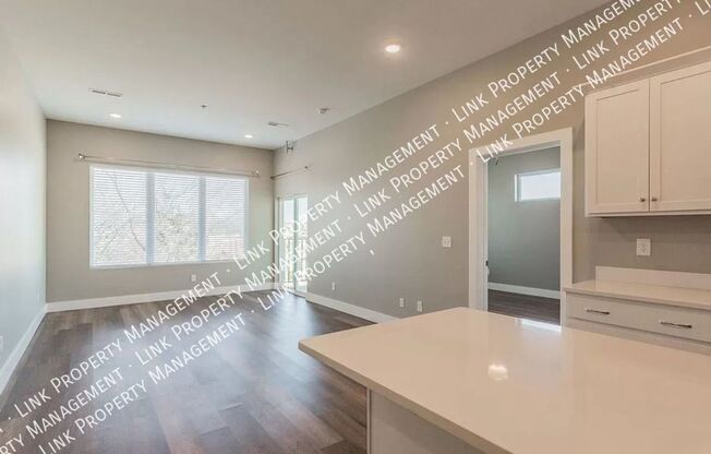 1445 Fagan St 313
