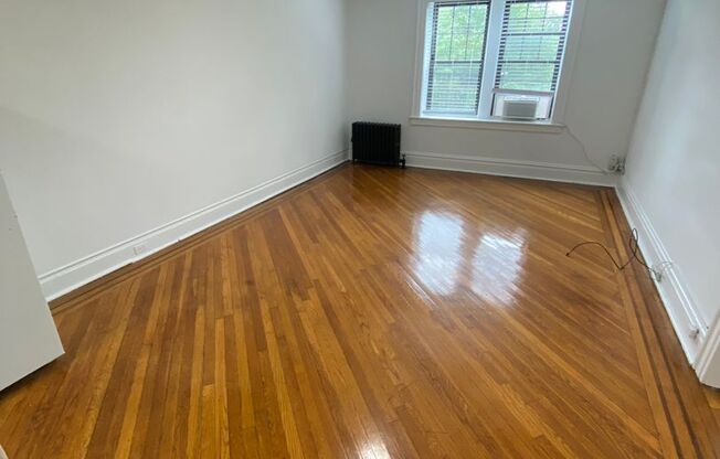 1 bed, 1 bath, 480 sqft, $1,900, Unit D08