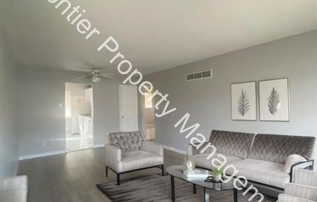 Freshly updated 2 bedroom apartment in Florissant!